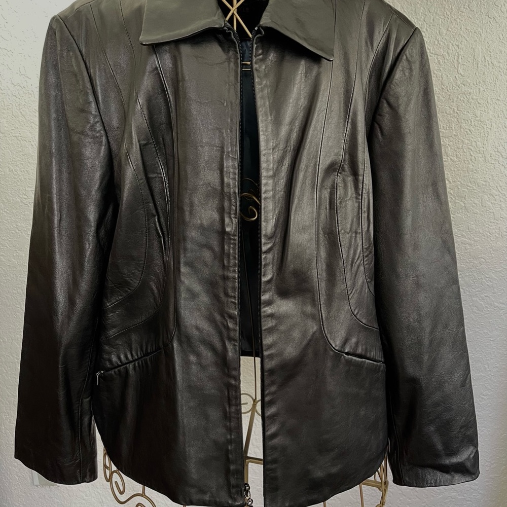 Anne Klein black W jacket. Size XL. Lamb skin. New.